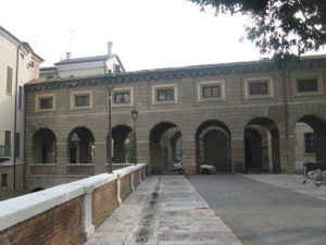 Lungorio IV Novembre, sede della simultanea